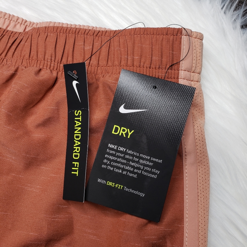 Nike Plus 3X Dri-Fit Tempo Running Shorts Peach - Picture 5 of 8